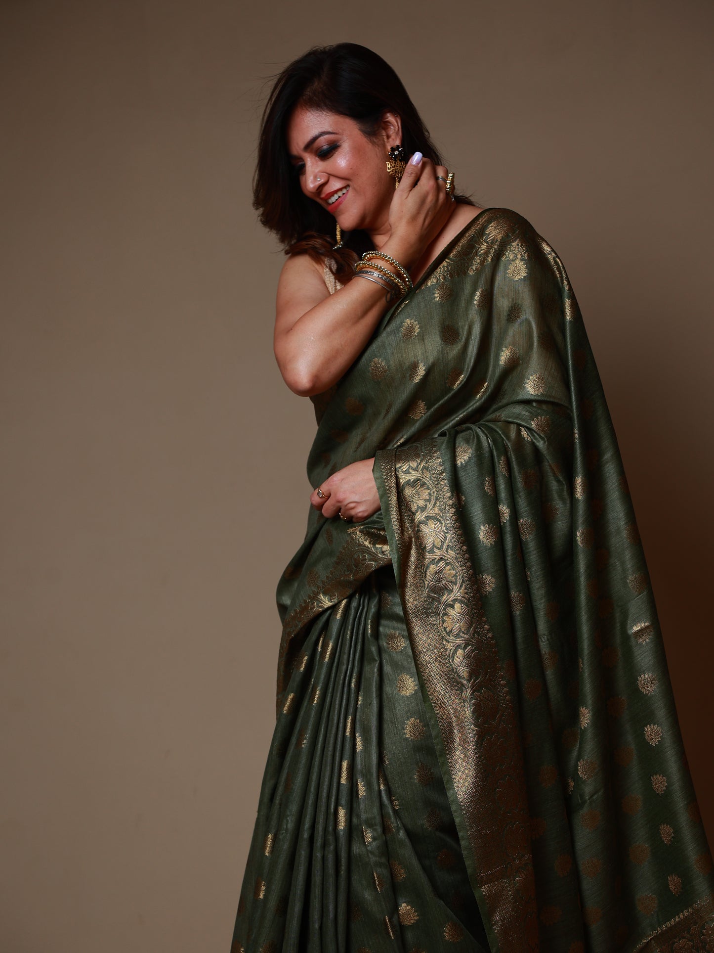 Khaki Green Handloom Baswada Silk Saree