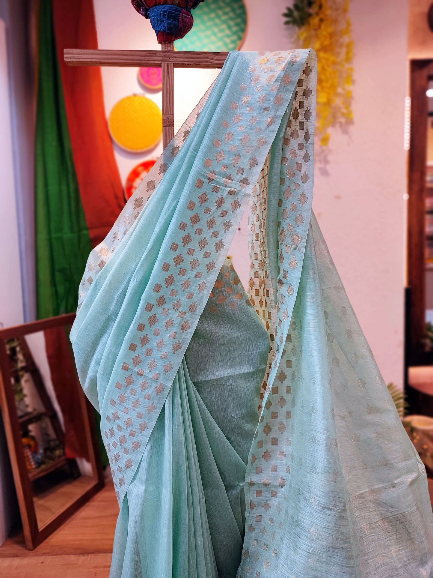 Ultramarine Green Linen Silk Saree With Golden Weaving