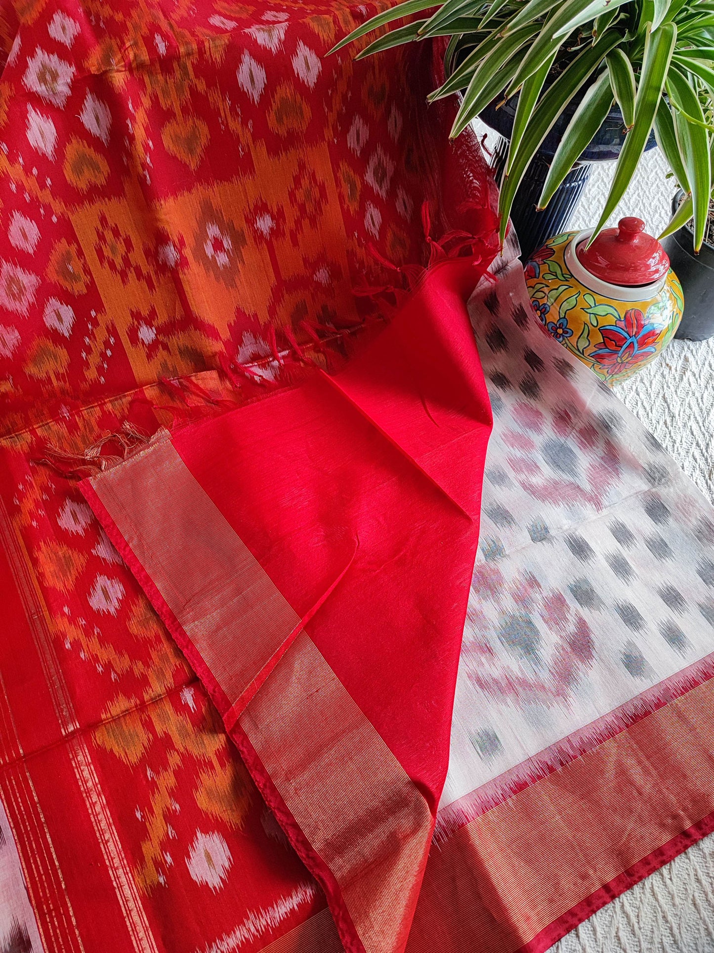 Red & White Vibrant Pochampalli Ikkat Silk Saree (SICO) With Contrast Blouse