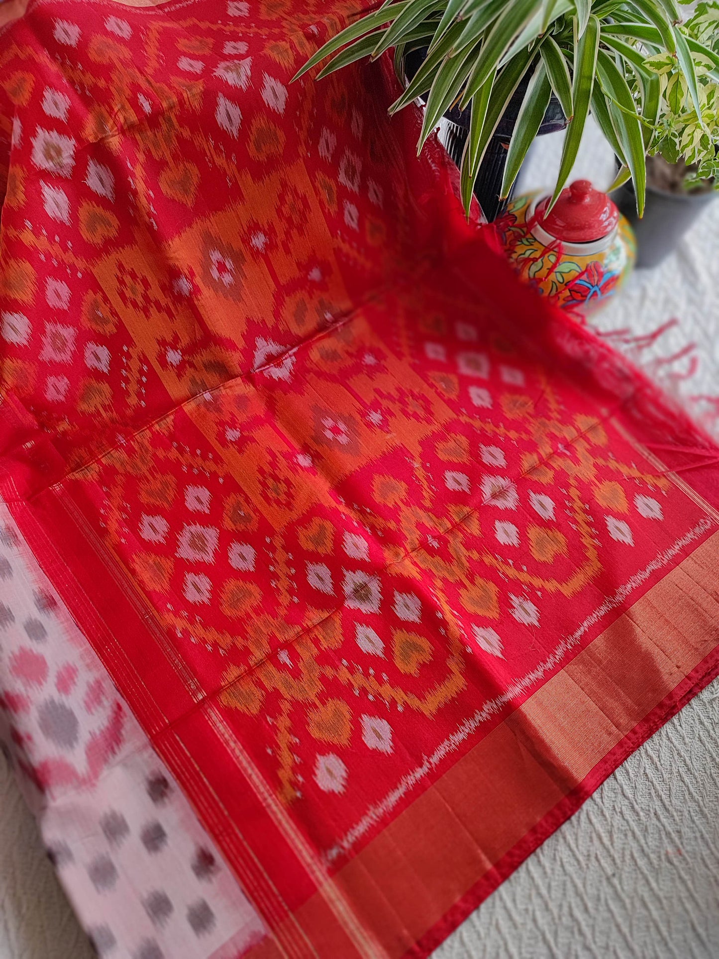 Red & White Vibrant Pochampalli Ikkat Silk Saree (SICO) With Contrast Blouse