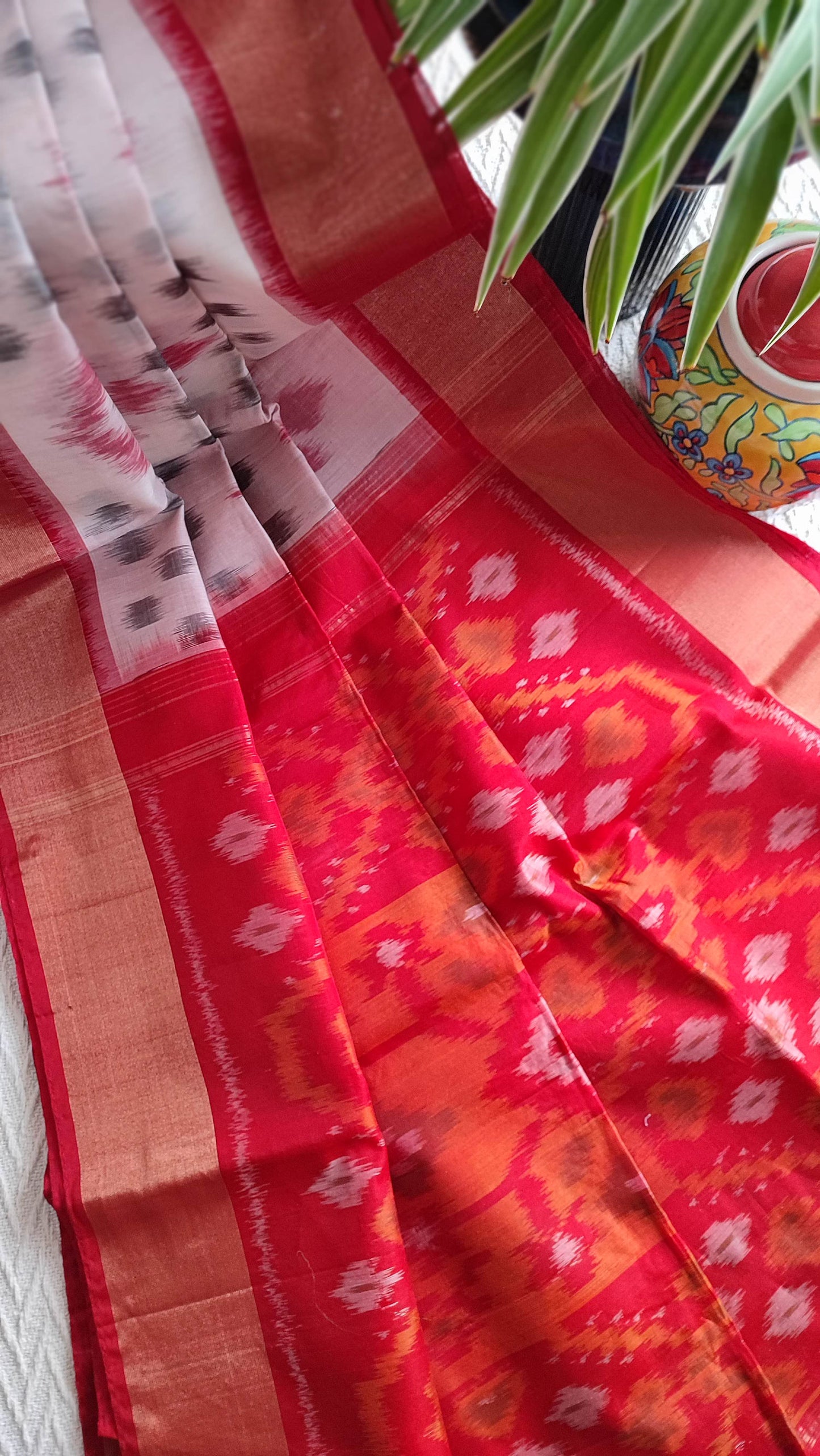 Red & White Vibrant Pochampalli Ikkat Silk Saree (SICO) With Contrast Blouse