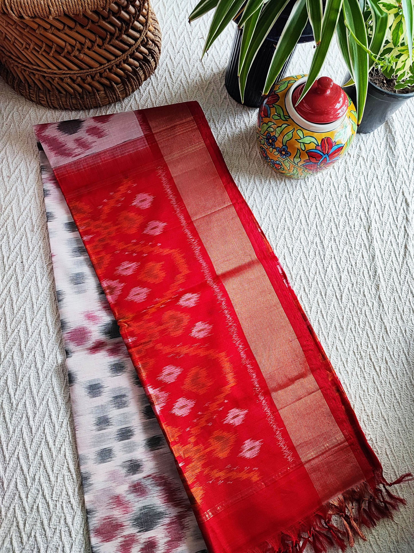 Red & White Vibrant Pochampalli Ikkat Silk Saree (SICO) With Contrast Blouse