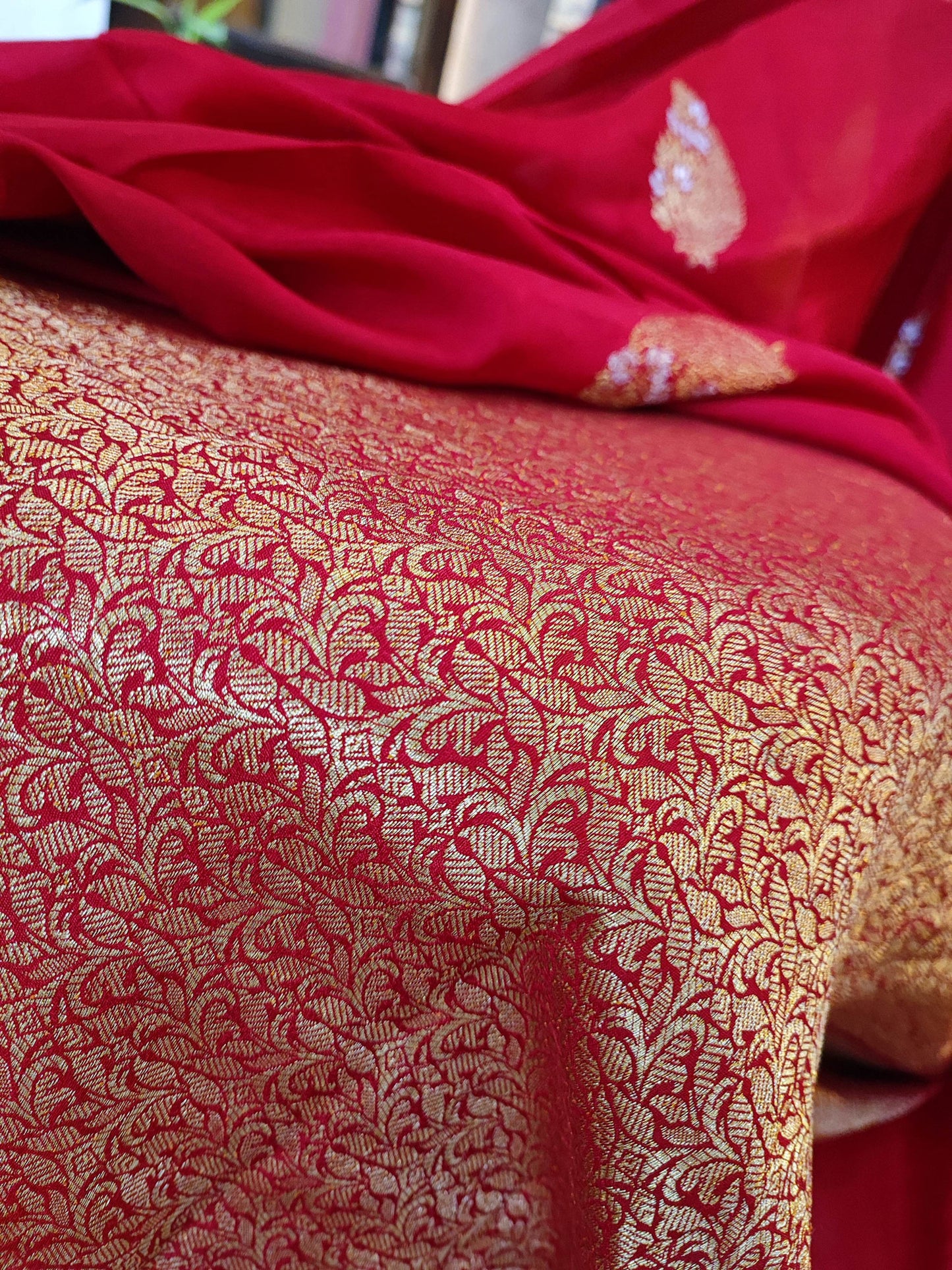 Rose Red Pure Dola Silk With Banarasi Sona Rupa Kadhua Brocade Handweaving and Running Brocade Blouse