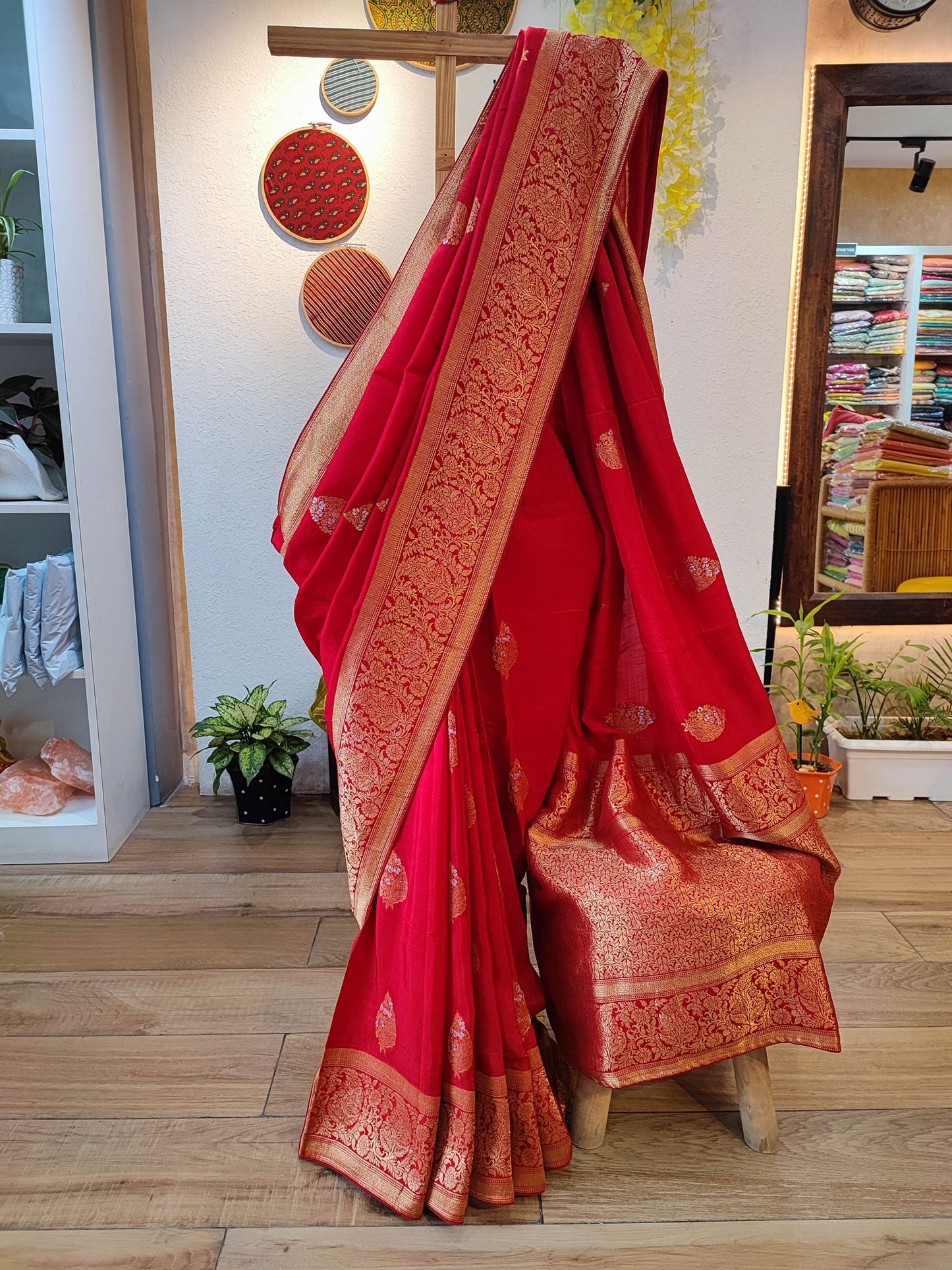 Rose Red Pure Dola Silk With Banarasi Sona Rupa Kadhua Brocade Handweaving and Running Brocade Blouse