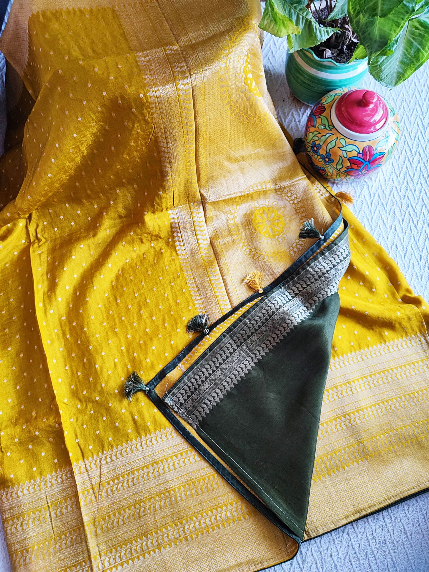 Mustard Banarsi Dola Silk Full Jaal Weaving Saree