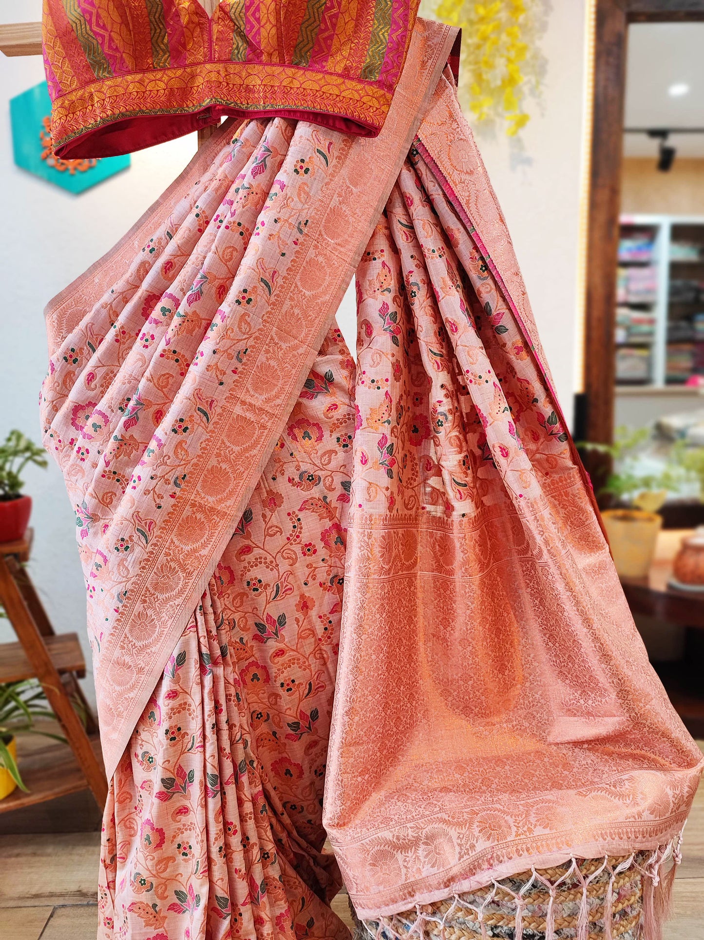 Jamawar All-Over Weaving Soft Silk Saree