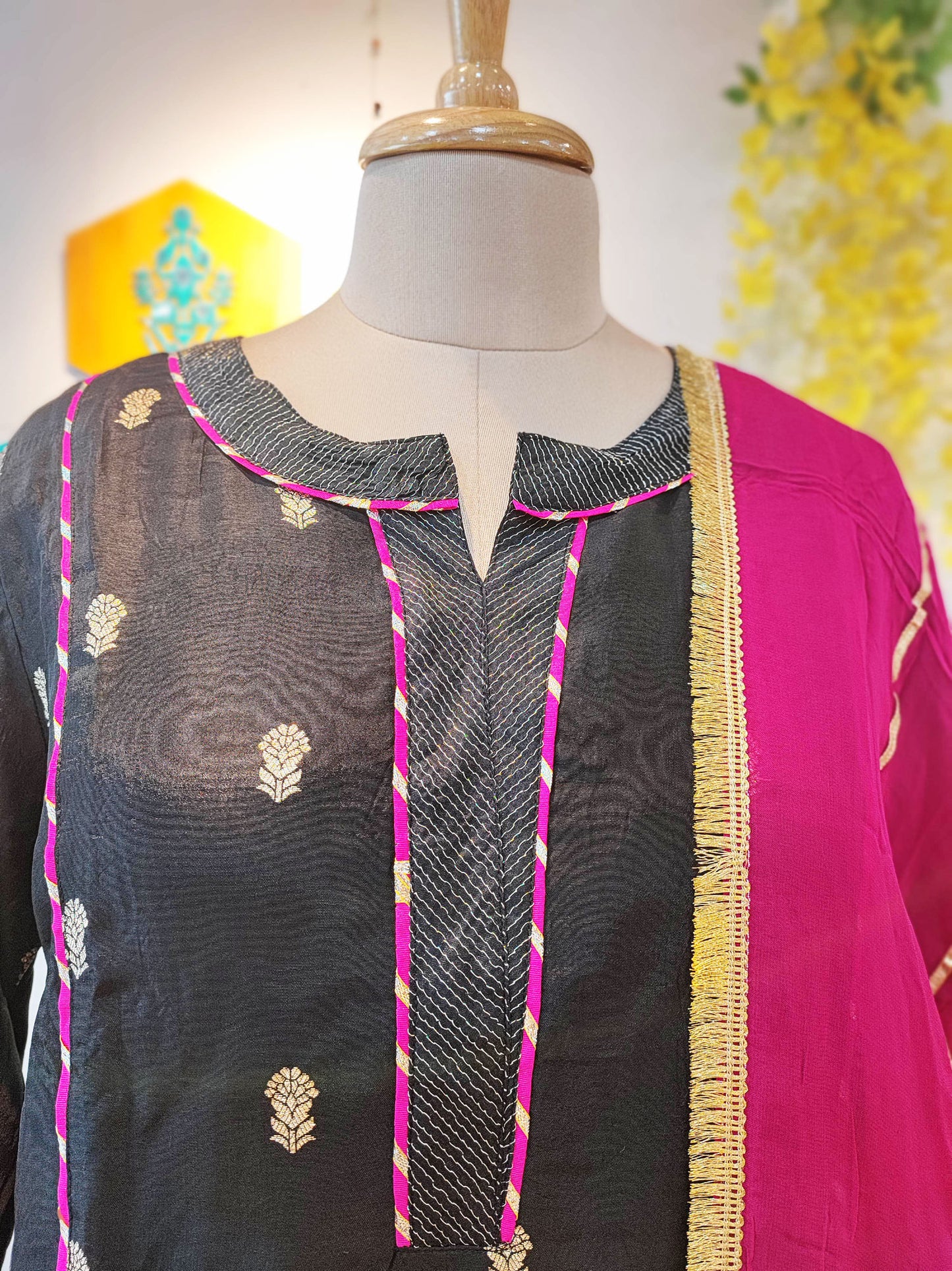 Black Dola Banarsi Silk Suit with Georgette Dupatta & Loose Fit Pants