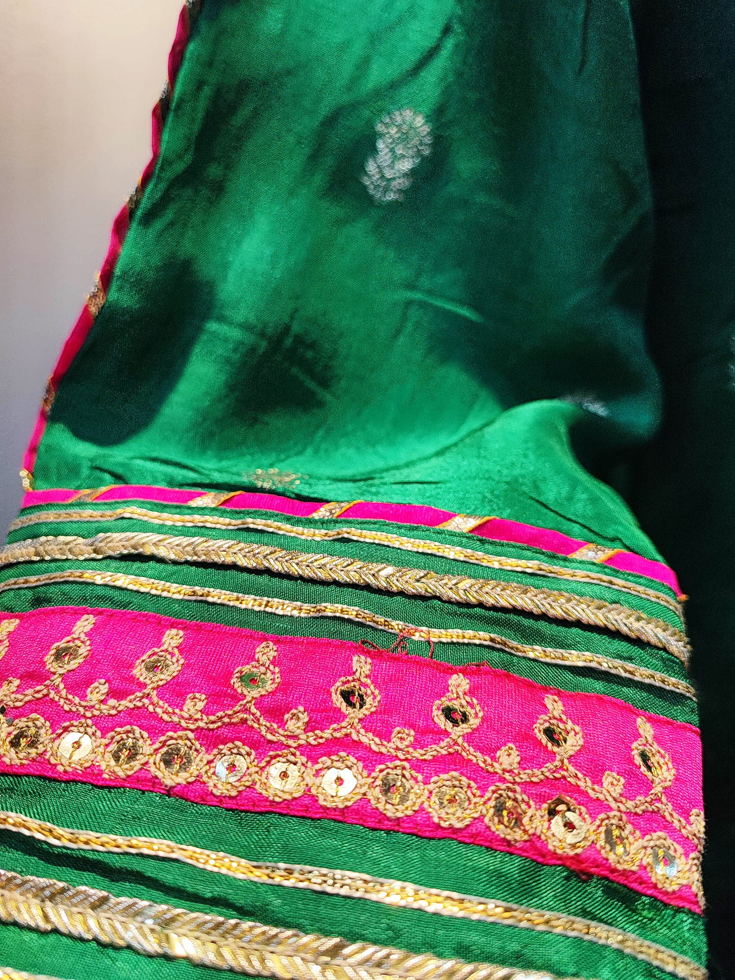 Emerald Green Dola Banarsi Silk Suit with Loose Fit Pant