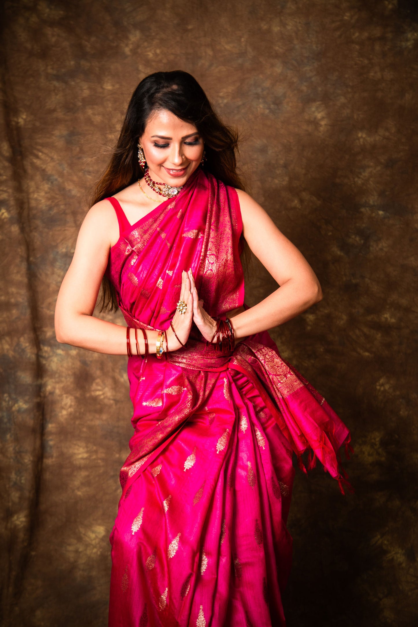 Hot Pink Handloom Moonga Silk Saree with Zari Weaving & Matching Zari Woven Blouse