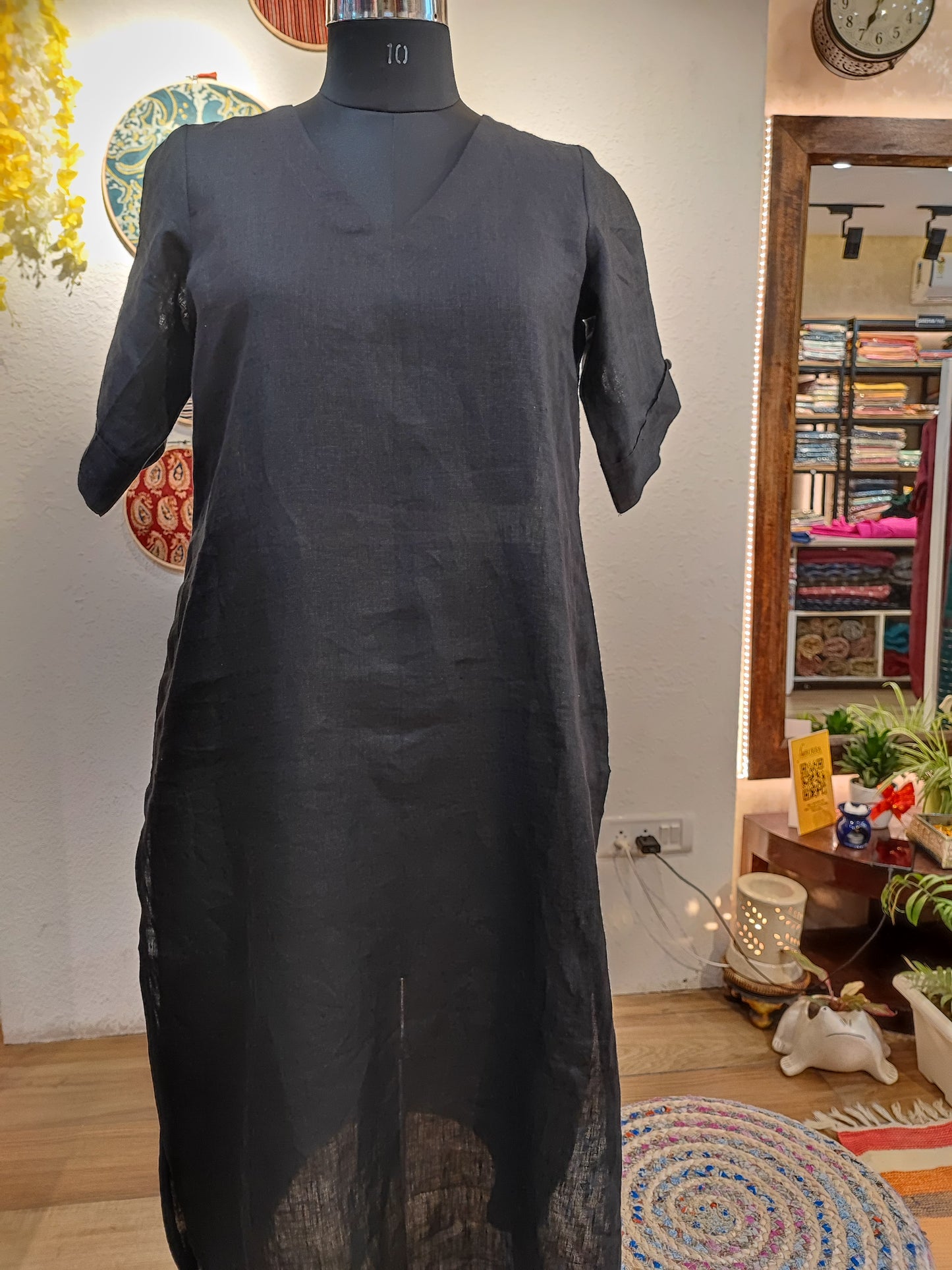 Black Pure Linen Loose Fit Kurta with Pocket Detailing (V Neck)