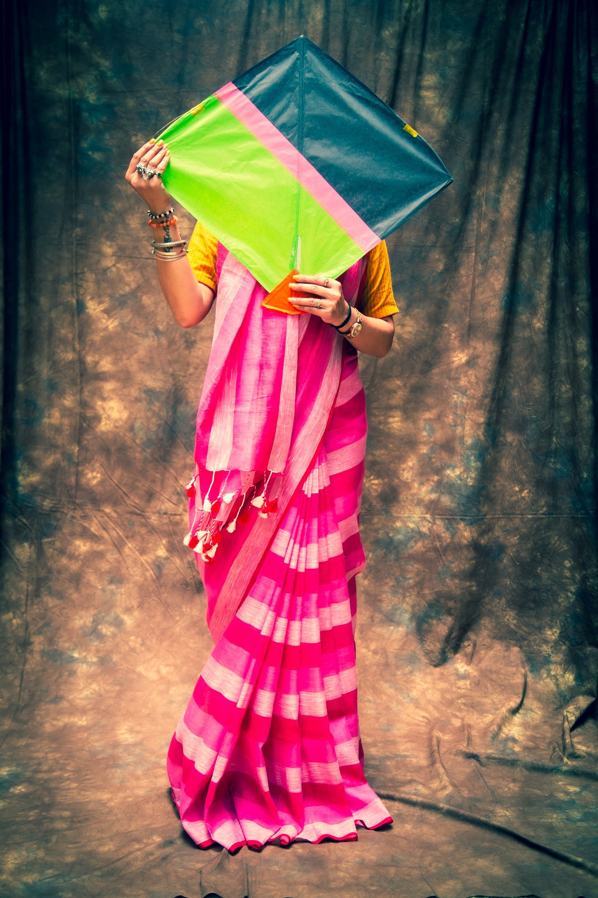 Hot Pink Pure Linen Saree with Stripes & Plain Blouse Piece