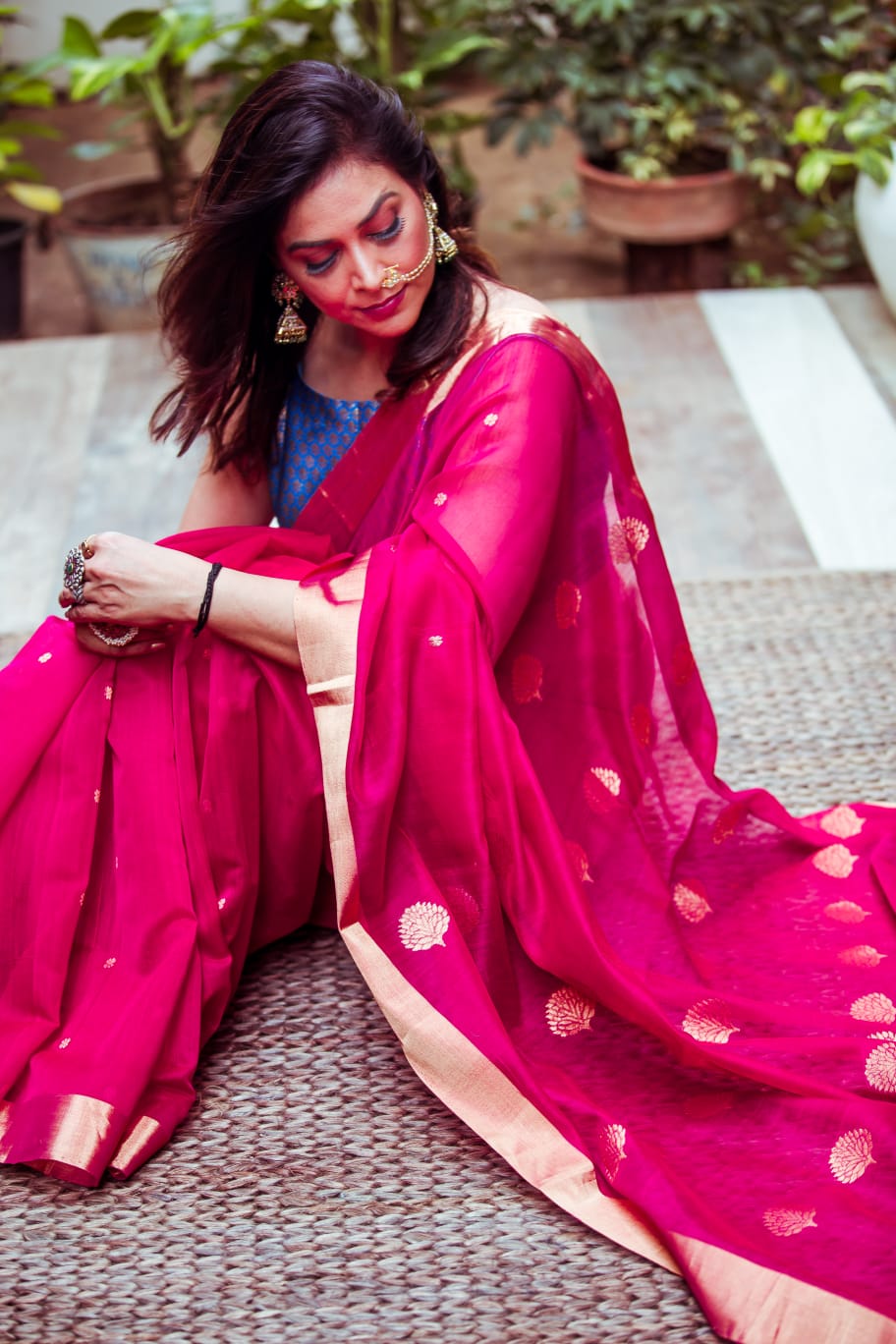 Buy Ruby Pink Bel Buti Patterned Saree Online @Mohey - Saree for Women